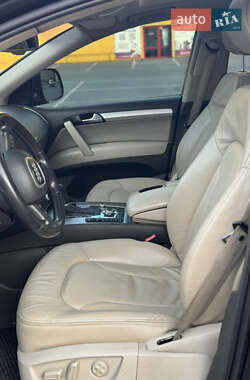 Внедорожник / Кроссовер Audi Q7 2006 в 