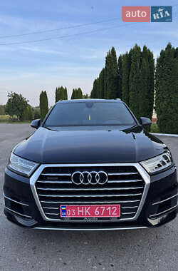Внедорожник / Кроссовер Audi Q7 2019 в 