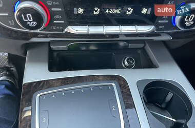 Внедорожник / Кроссовер Audi Q7 2019 в 
