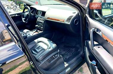 Внедорожник / Кроссовер Audi Q7 2012 в 
