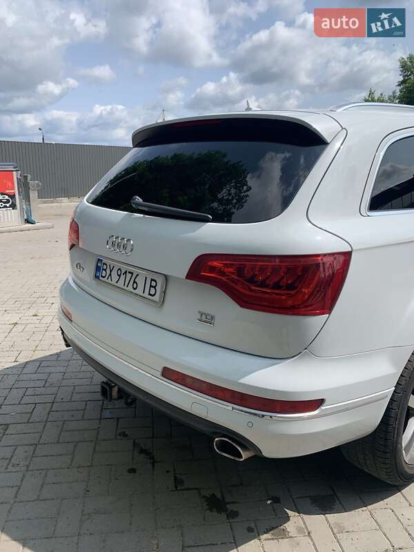 Позашляховик / Кросовер Audi Q7 2015 в Хмельницькому