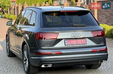 Внедорожник / Кроссовер Audi Q7 2017 в 