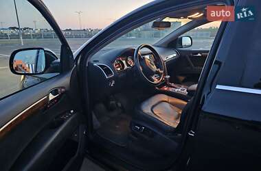 Позашляховик / Кросовер Audi Q7 2013 в 