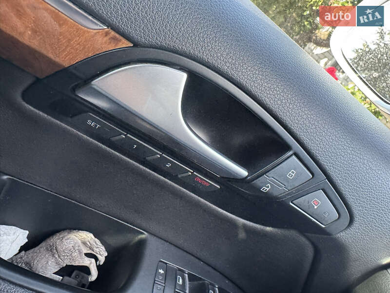 Позашляховик / Кросовер Audi Q7 2015 в Харкові