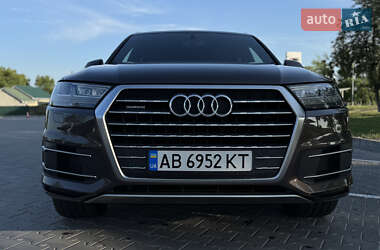 Внедорожник / Кроссовер Audi Q7 2018 в 
