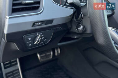 Внедорожник / Кроссовер Audi Q7 2018 в 