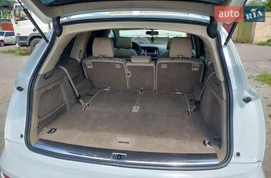 Внедорожник / Кроссовер Audi Q7 2012 в 