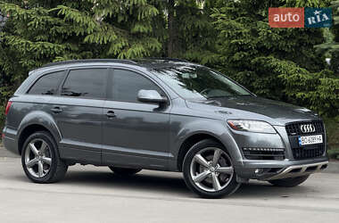 Внедорожник / Кроссовер Audi Q7 2015 в 