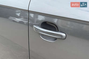Внедорожник / Кроссовер Audi Q7 2015 в 