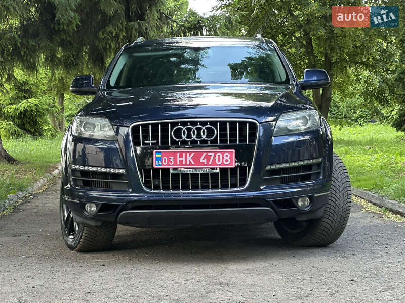 Позашляховик / Кросовер Audi Q7 2013 в Дубні