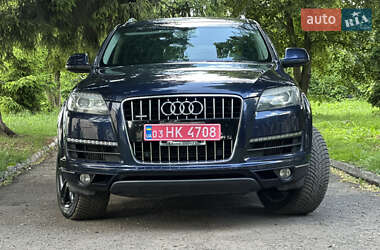 Позашляховик / Кросовер Audi Q7 2013 в 