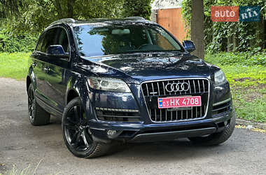 Позашляховик / Кросовер Audi Q7 2013 в 