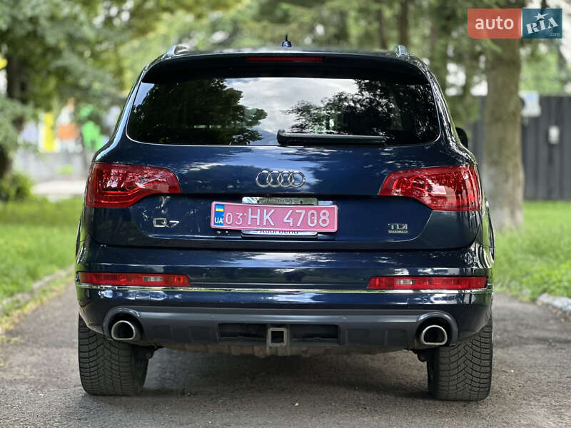Позашляховик / Кросовер Audi Q7 2013 в Дубні