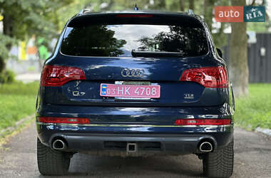 Позашляховик / Кросовер Audi Q7 2013 в 