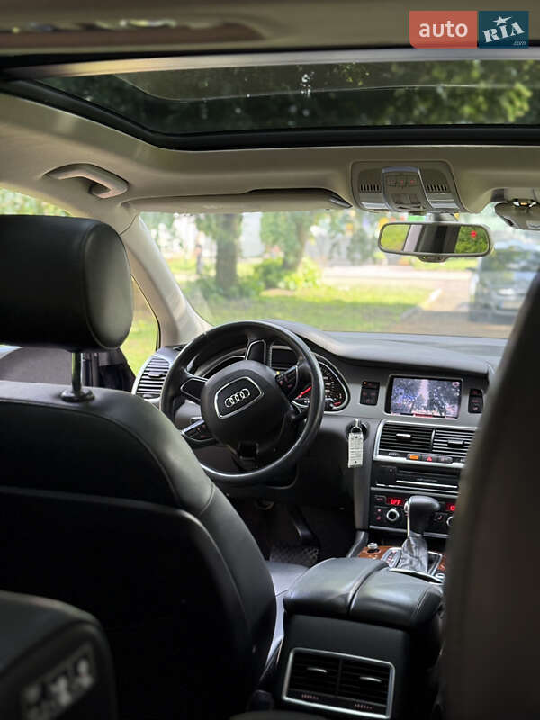 Позашляховик / Кросовер Audi Q7 2013 в Дубні