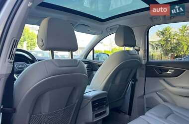 Внедорожник / Кроссовер Audi Q7 2022 в 