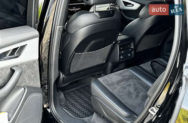 Внедорожник / Кроссовер Audi Q7 2021 в 