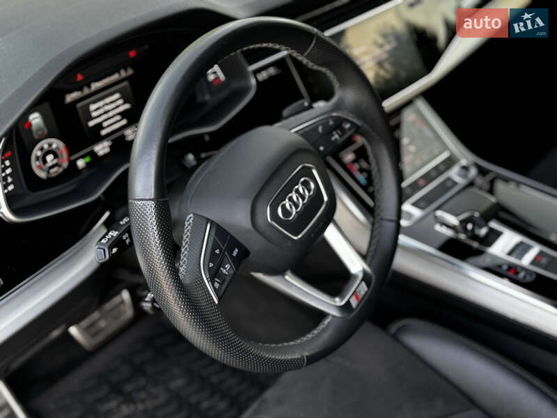 Позашляховик / Кросовер Audi Q7 2021 в Тернополі