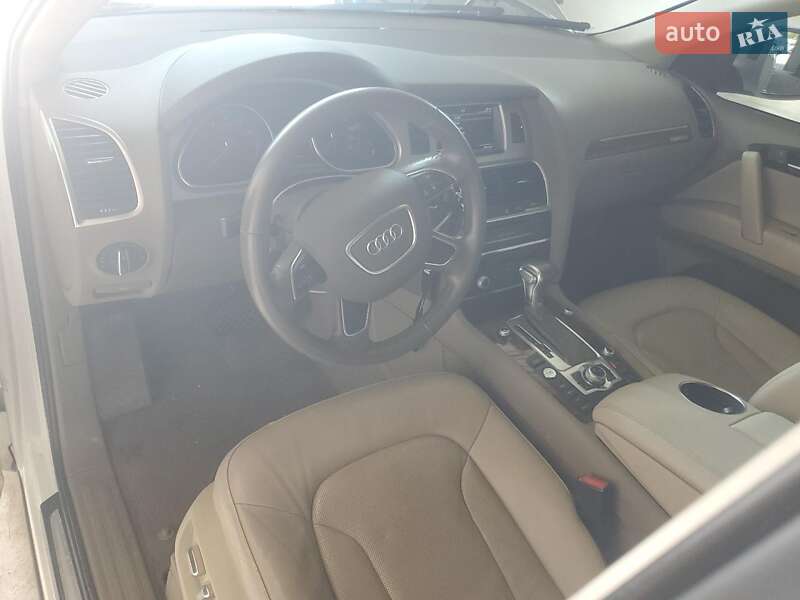 Позашляховик / Кросовер Audi Q7 2014 в Вінниці