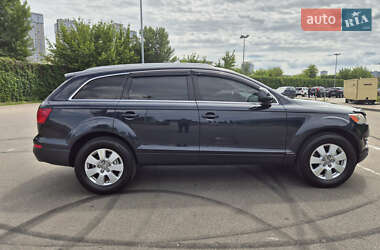 Позашляховик / Кросовер Audi Q7 2007 в 