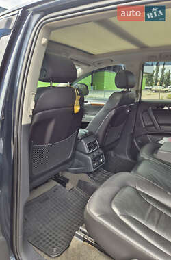 Позашляховик / Кросовер Audi Q7 2007 в 