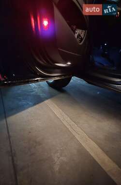 Позашляховик / Кросовер Audi Q7 2007 в 