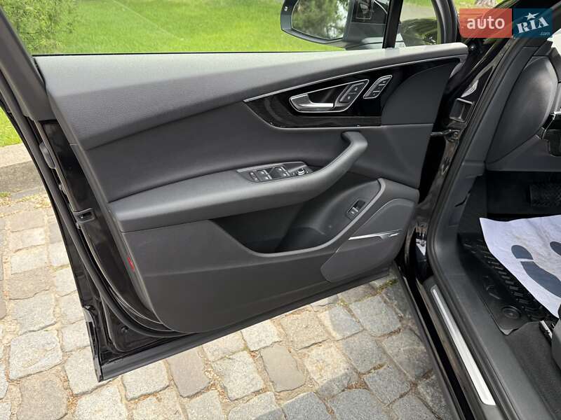 Внедорожник / Кроссовер Audi Q7 2016 в Киеве фото 96 Внедорожник / Кроссовер Audi Q7 2016 в Киеве