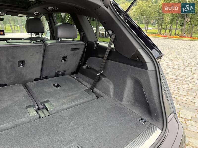 Внедорожник / Кроссовер Audi Q7 2016 в Киеве фото 123 Внедорожник / Кроссовер Audi Q7 2016 в Киеве