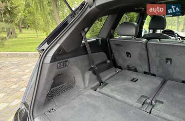 Позашляховик / Кросовер Audi Q7 2016 в 