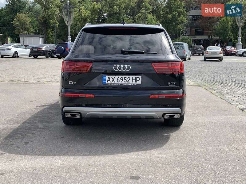 Внедорожник / Кроссовер Audi Q7 2017 в Харькове
