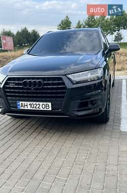 Внедорожник / Кроссовер Audi Q7 2019 в 