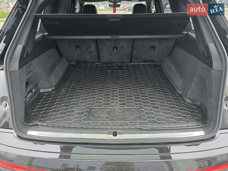 Внедорожник / Кроссовер Audi Q7 2020 в Луцке