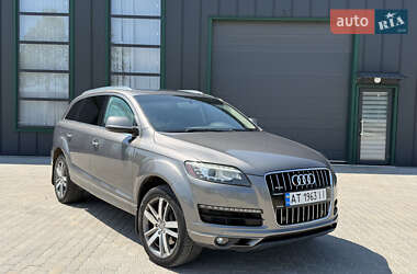 Внедорожник / Кроссовер Audi Q7 2012 в 