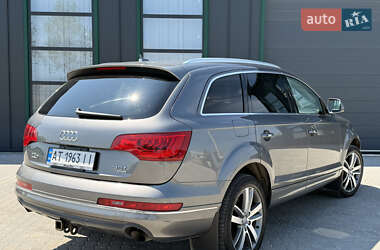 Внедорожник / Кроссовер Audi Q7 2012 в 