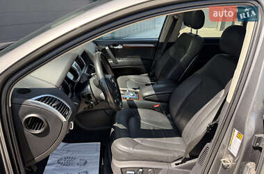 Внедорожник / Кроссовер Audi Q7 2012 в 