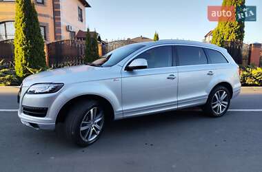 Позашляховик / Кросовер Audi Q7 2015 в 