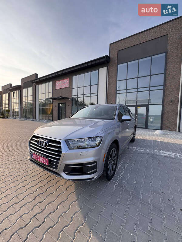 Позашляховик / Кросовер Audi Q7 2017 в Тернополі