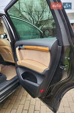 Внедорожник / Кроссовер Audi Q7 2014 в 