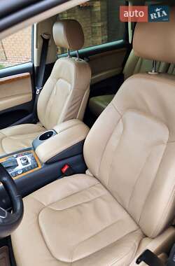 Внедорожник / Кроссовер Audi Q7 2014 в 