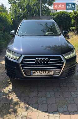 Внедорожник / Кроссовер Audi Q7 2016 в 