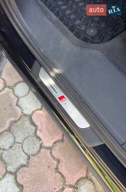 Внедорожник / Кроссовер Audi Q7 2016 в 