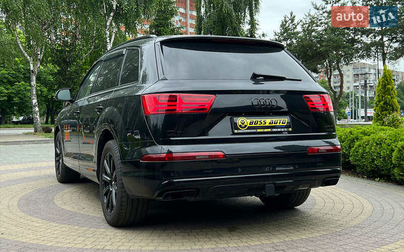 Позашляховик / Кросовер Audi Q7 2018 в Львові