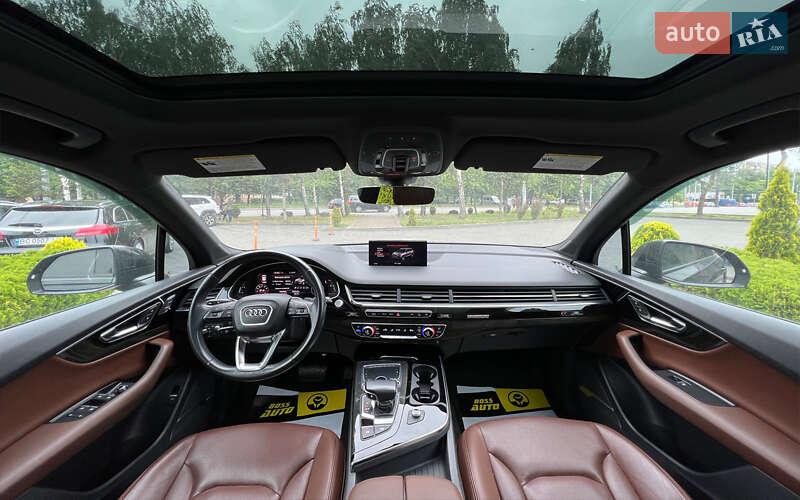 Позашляховик / Кросовер Audi Q7 2018 в Львові