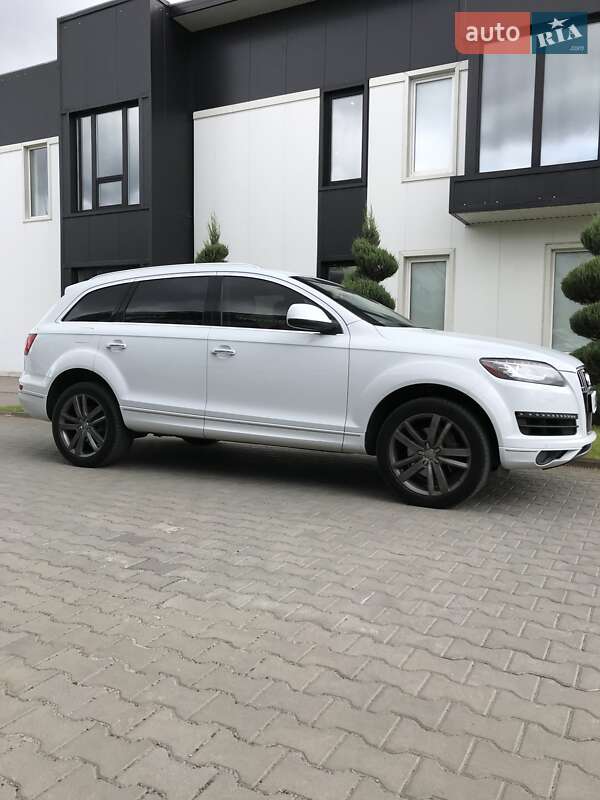 Позашляховик / Кросовер Audi Q7 2012 в Києві
