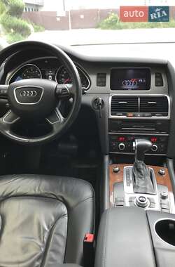 Внедорожник / Кроссовер Audi Q7 2012 в 