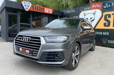 Внедорожник / Кроссовер Audi Q7 2016 в 