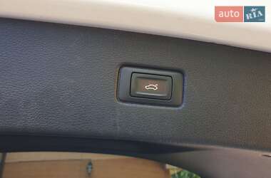 Внедорожник / Кроссовер Audi Q7 2017 в 