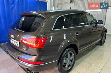 Внедорожник / Кроссовер Audi Q7 2014 в 