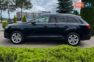 Внедорожник / Кроссовер Audi Q7 2016 в 