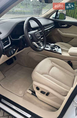 Внедорожник / Кроссовер Audi Q7 2018 в 